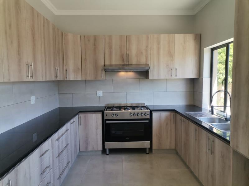 3 Bedroom Property for Sale in Albertinia Western Cape